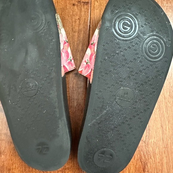Gucci slides - Picture 6 of 6